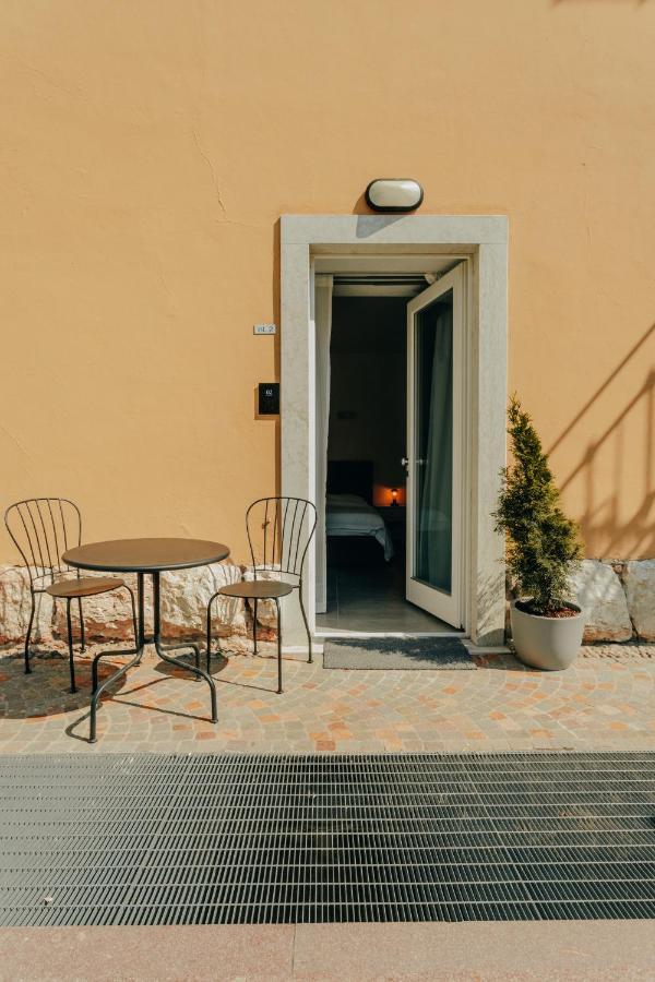 Alpencity Suites Trento Bagian luar foto